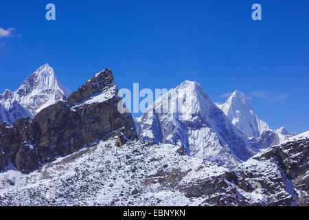 Drangnag-Ri, Kang Korob und Menlungtse (Rolwaling Himal) Blick vom Renjo La, Nepal, Himalaya Stockfoto