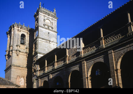 Tardón und Trinidad Türme, Alcaraz. Provinz Albacete, Spanien Stockfoto