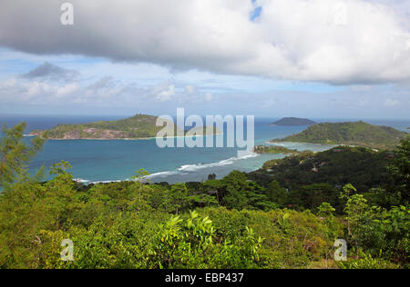 Blick auf die Westküste in der Nähe von Port Drüse, Seychellen, Mahe Stockfoto