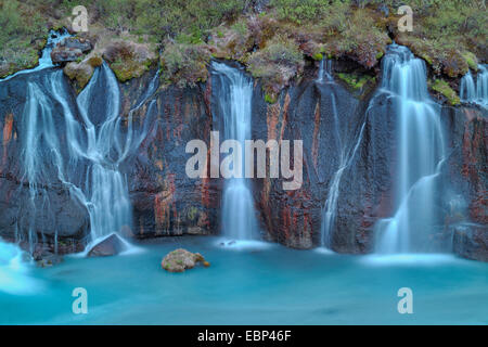 Wasserfall Hraunfossar, Island Stockfoto