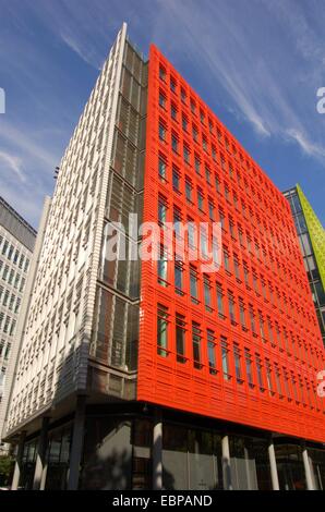 Moderne Gebäude am Central Saint Giles in London, England Stockfoto