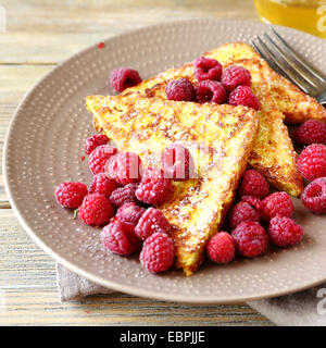 French Toast mit Himbeeren, Essen Nahaufnahme Stockfoto