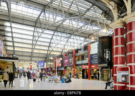 Innere des Bahnhof Lime Street, Liverpool, Merseyside, England, Vereinigtes Königreich, Europa Stockfoto