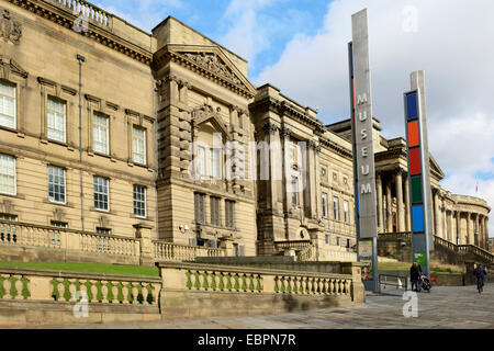 Weltmuseum und Zentralbibliothek, Liverpool, Merseyside, England, Vereinigtes Königreich, Europa Stockfoto