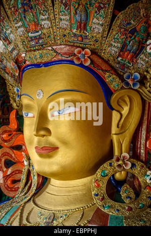 Detail der Statue des Maitreya (zukünftige Buddha), Thiksey Gompa, Ladakh, Himalaya, Indien Stockfoto