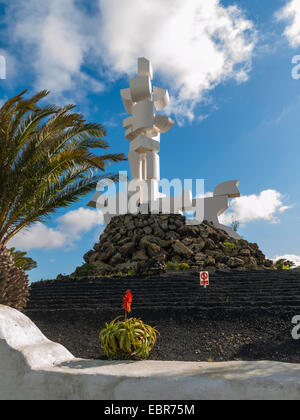 Denkmal für die "Produktivität" der landwirtschaftlichen Arbeiter durch lokale Künstler Cesar Manrique in San Bartolomé Lanzarote Kanarische Inseln Stockfoto