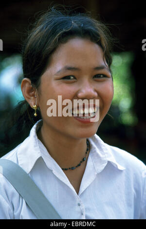 Porträt einer kambodschanischen jungen Frau, Kambodscha, Siem Reap Stockfoto