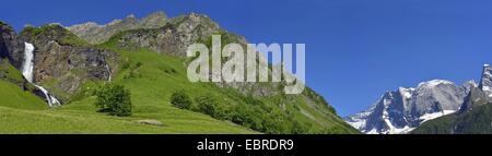 Wasserfall von Laisonnay und Grand Casse, France, Savoie, Nationalparks Vanoise, Tal von Champagny Stockfoto