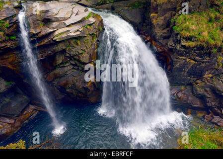 Wasserfall von Croveo in der Nähe von Domodossola, Italien Stockfoto