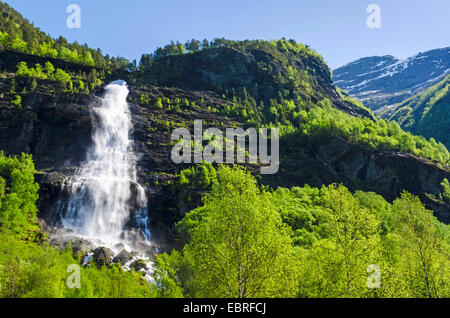 Wasserfall, Fortundalen, Norwegen, Lappland, Sogn Og Fjordane Fylke Stockfoto