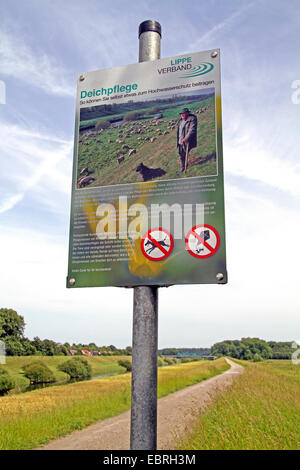 Hinweisschild für Deich Wartung, Deutschland, Nordrhein-Westfalen Stockfoto