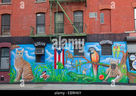 Graffiti auf Haus Wand, USA, East Village, New York City Stockfoto