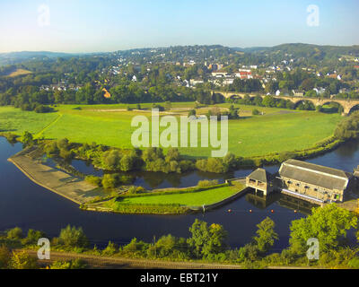 Luftbild aus Hohenstein in Ruhrgebiet mit Wasserkraftwerk Hohenstein, Deutschland, Nordrhein-Westfalen, Ruhrgebiet, Witten Stockfoto