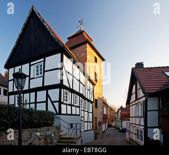 Teufelsturm im Abendlicht, Menden, Sauerland, Nordrhein-Westfalen, Deutschland Stockfoto