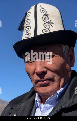 Mann mit traditionellen Filz Hut, Kirgisistan, Asien Stockfoto