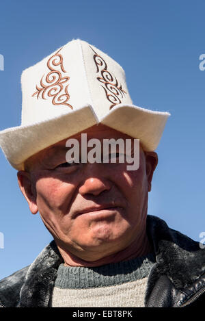 Mann mit traditionellen Filz Hut, Kirgisistan, Asien Stockfoto