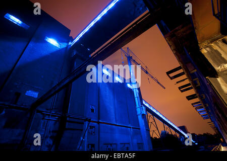 Kokerei Hansa in der Nacht, Dortmund, Ruhrgebiet, Nordrhein-Westfalen, Deutschland Stockfoto