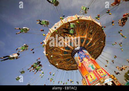 fliegende Schaukel auf dem Oktoberfest, Deutschland, Bayern, Muenchen Stockfoto