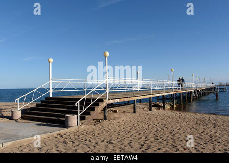 Strand des Hotel Royal Beach in der Nähe von Chopan Ata am Issyk-Kul-See, Kirgistan, Asien Stockfoto