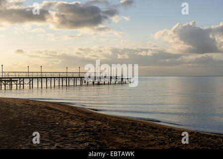 Strand des Hotel Royal Beach in der Nähe von Chopan Ata am Issyk-Kul-See, Kirgistan, Asien Stockfoto