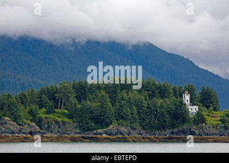 Blick vom Lynn Canal im Sentinel Island Lighthouse zwischen Skagway und Juneau, USA, Alaska Stockfoto