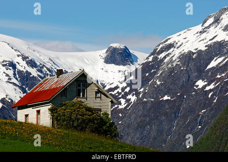 Haus in Mundal Fjaerlandsfjord, Norwegen, Stockfoto