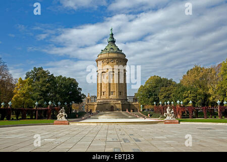 Wasserturm in der Augustaanlage, Deutschland, Baden-Württemberg, Mannheim Stockfoto