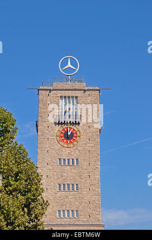 Stuttgarter Hauptbahnhof, Bahnhof Turm mit Stern von Mercedes, Deutschland, Baden-Württemberg Stockfoto