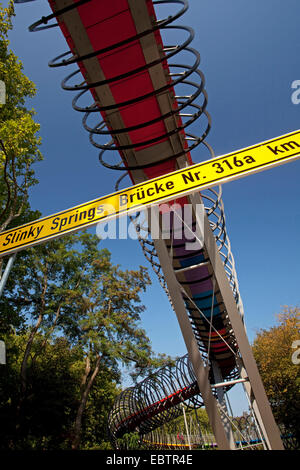 Slinky Springs to Fame überbrücken, Rehberger Bruecke, Rhein-Herne-Kanal, Deutschland, Nordrhein-Westfalen, Ruhrgebiet, Oberhausen Stockfoto