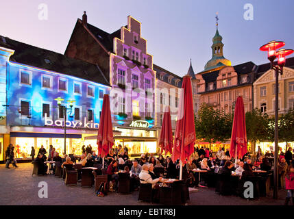 beleuchtete Fassaden in der Altstadt, Recklinghausen, Ruhrgebiet, Nordrhein-Westfalen, Deutschland Stockfoto