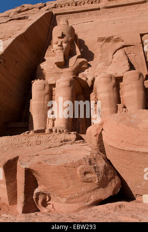 Detail der kolossalen Statuen von Ramses II. von Abu Simbel Tempel, Ägypten, Abu Simbel Stockfoto