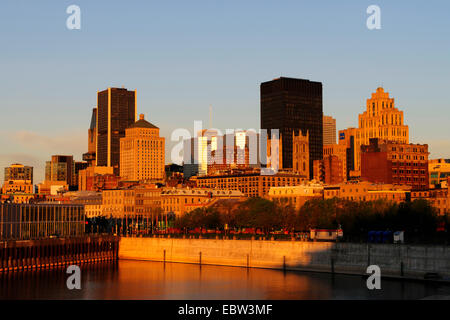 alte Stadt von Montreal mit Wolkenkratzern, Kanada, Quebec, Montreal Stockfoto