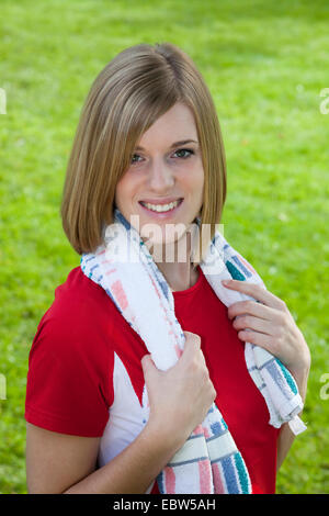 attraktive junge Frau in Sportkleidung, Deutschland Stockfoto