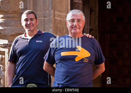 Zwei Pilger auf dem Jakobsweg, Spanien, Baskenland, La Rioja, Logroño±o Stockfoto