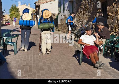 Morgenstimmung vor einem Pilgrim Hostel, Spanien, Kastilien & Le¾n, Santa Catalina de Somoza Stockfoto