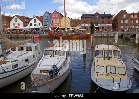 Blick auf Stadt und Hafen, Deutschland, Schleswig-Holstein, Norden Frisia, Husum Stockfoto