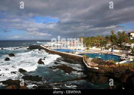 Lago de la Costa de Martißnez, Kanarische Inseln, Teneriffa, Puerto de la Cruz Stockfoto