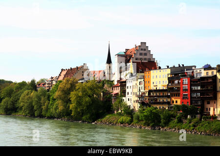 Altstadt in der Nähe von Inn River Bank, Deutschland, Bayern, Wasserburg am Inn Stockfoto