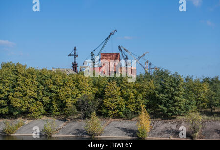 Unvollendete fünfte Einheit des Kernkraftwerks Tschernobyl in der Sperrzone von Tschernobyl, Ukraine Stockfoto