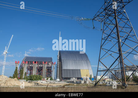 Neue sichere Entbindung gebaut, um alte Sarkophag des nuklearen Reaktor Nummer 4 im Kernkraftwerk Tschernobyl, Ukraine enthalten Stockfoto