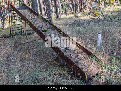 Rostige Folie im Urlaub Sommer resort "Izumrudnoe" ("Smaragd") zwischen Tschernobyl und Pripjat in der Sperrzone von Tschernobyl, Ukraine Stockfoto