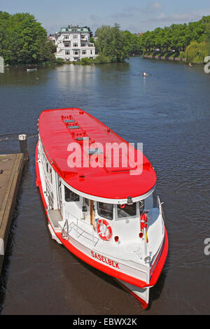 Touristischen Schiff auf der Alster, Deutschland, Hamburg Stockfoto