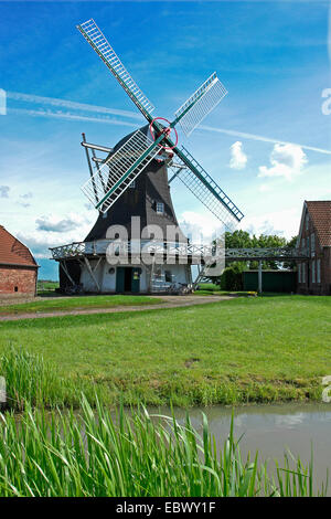 Wind-Mühle in Seriem, Deutschland, Niedersachsen, Ostfriesland Stockfoto