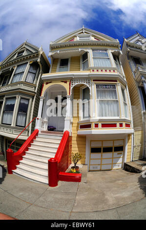 viktorianische Häuser "Painted Ladies" in der Nähe von Alamo Square, USA, Kalifornien, San Francisco Stockfoto