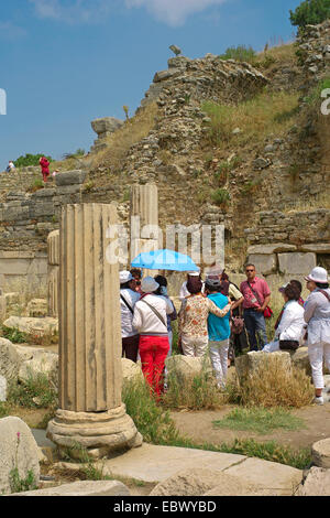 Touristen auf die antike Stätte von Ephesus, Türkei, Westanatolien, Ephesus Stockfoto