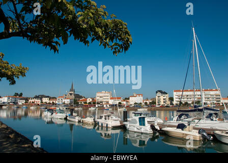 Promenade De La Garance, Blick auf Hafen und Vie Fluss, Frankreich Poitou Vend e, Charente-Maritime, Saint-Gilles-Croix-de-Vie Stockfoto