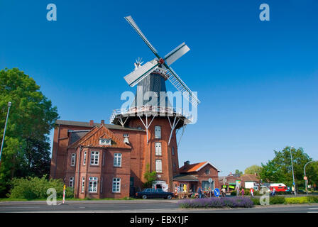 Windmühle in Norden, Deutschland, Niedersachsen, Ostfriesland, Norden Stockfoto