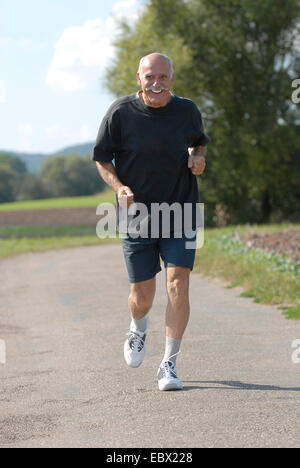 Senior, Joggen Stockfoto