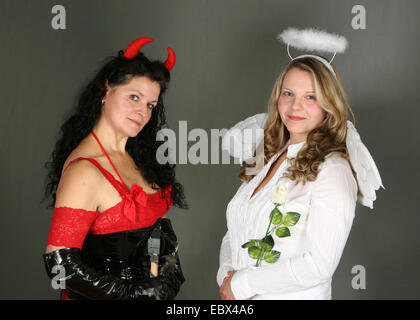 Winkel und Teufel Stockfoto