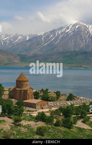 Blick vom Van-See mit der armenischen Kirche, Türkei, Ostanatolien, Akdamar, Akdamar Insel Akdamar Stockfoto